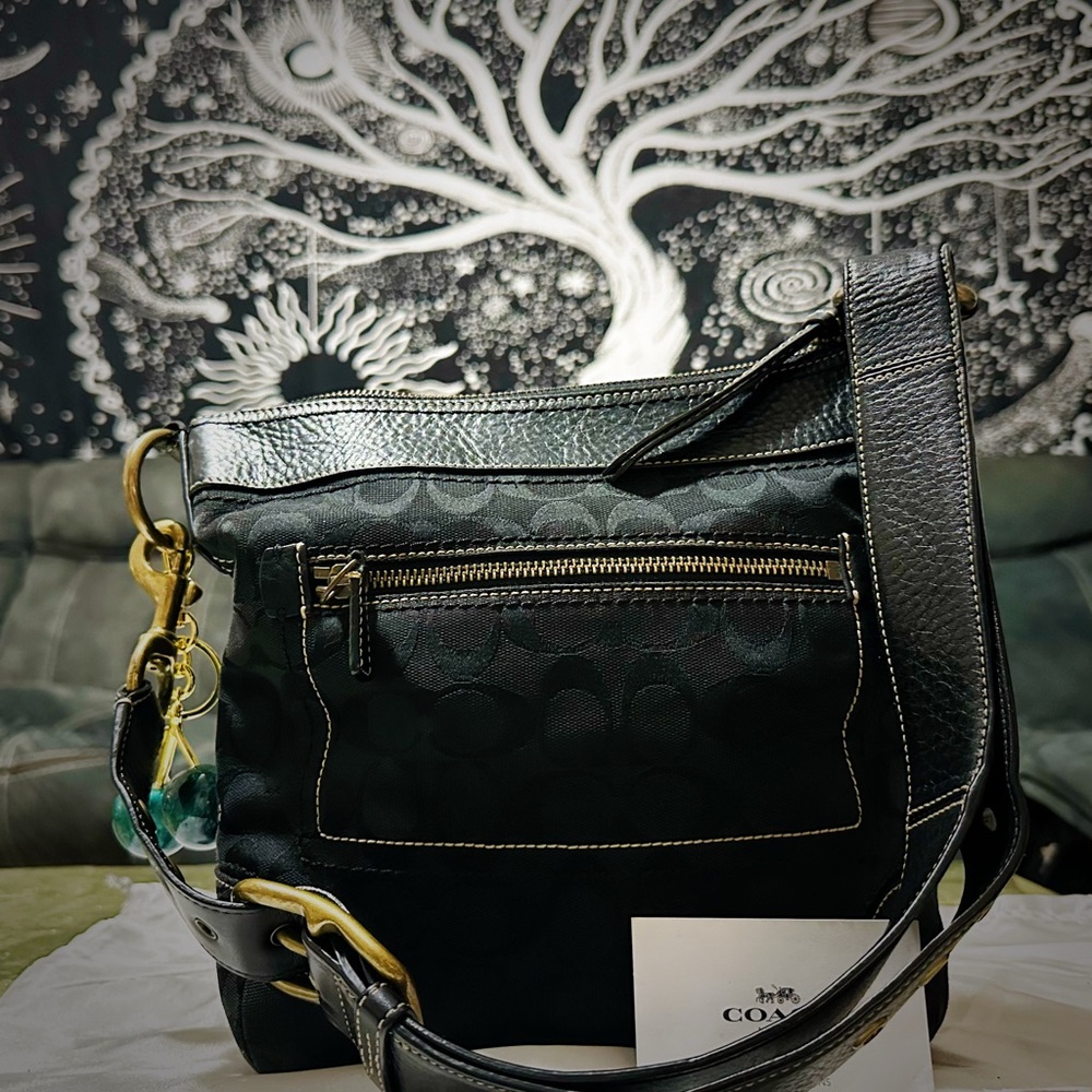 Vintage Coach soho shoulder Bag Black and Gold Women's handbag 2006 - Picture 15 of 16